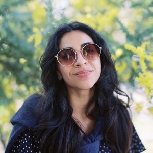 Meet your Posher, Ari